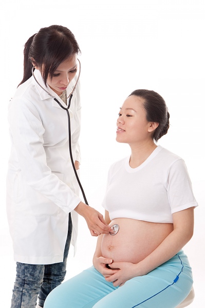 Những lưu ý để mẹ bầu “khỏe re” trong thai kỳ 2