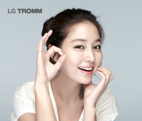 Vợ mới của Lee Byung Hun có chiếc mũi đẹp nhất xứ Hàn 1