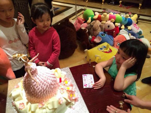 Triệu Vy gửi lời yêu thương chúc mừng con gái tròn  4 tuổi  4