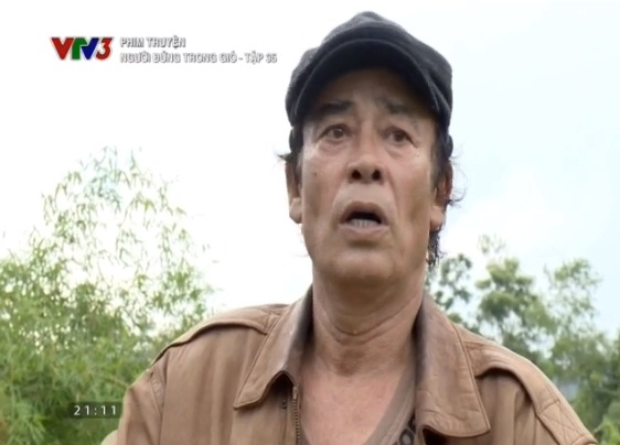 nguời đứng trong gió mạnh trường 1 nguời đứng trong gió mạnh trường 1