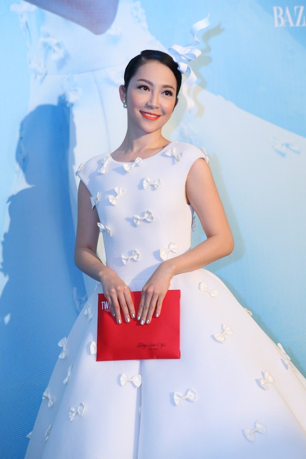 Hà Tăng mặc váy rộng che bụng bầu, Linh Nga xinh như công chúa tại show Đỗ Mạnh Cường 2