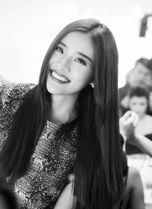 khoe đồ trang điểm 