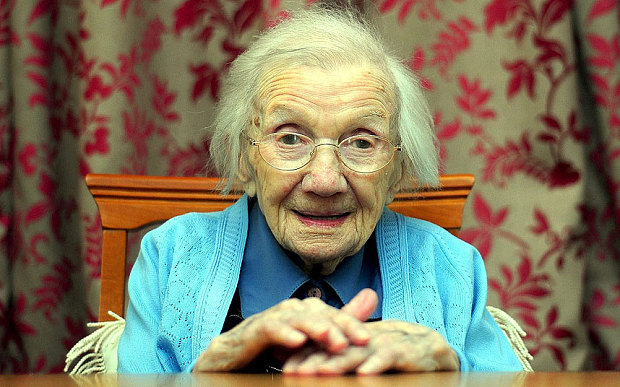 Bí quyết trường thọ của cụ bà 109 tuổi: Tránh xa đàn ông 1
