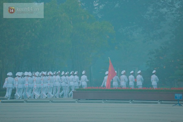 Chùm ảnh: Lễ chào cờ ở Quảng trường Ba Đình trong ngày đầu tiên của Năm mới 16