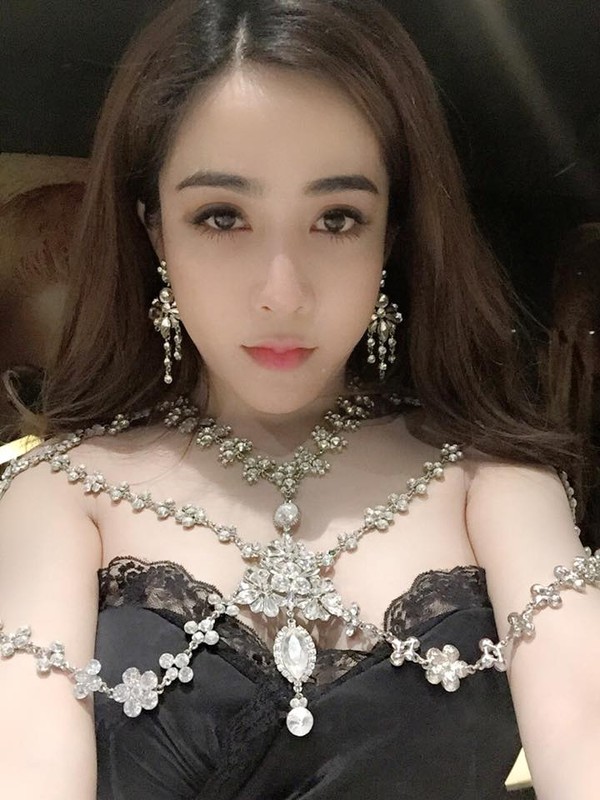 Cô gái Việt chi 800 triệu cho 5 lần Cô gái Việt chi 800 triệu cho 5 lần