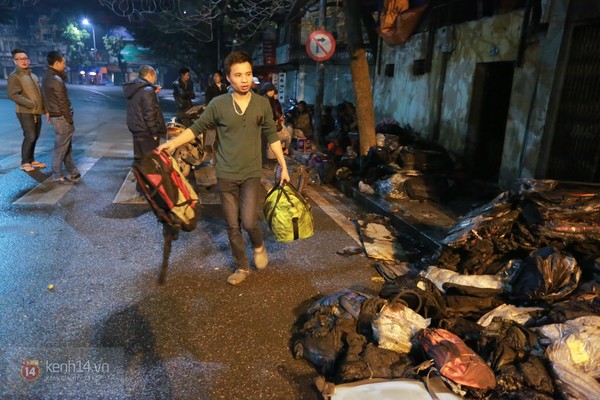 Hà Nội: Cháy nhà ngay trung tâm khu vực Bờ Hồ trong đêm 6