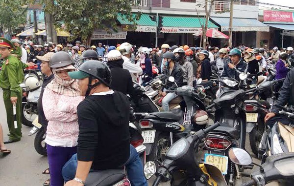 Hàng nghìn người đưa tiễn ông Nguyễn Bá Thanh 9