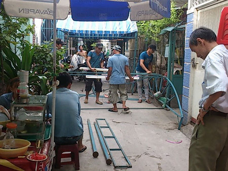 Một học sinh bị đâm chết dã man tại trung tâm Sài Gòn 1