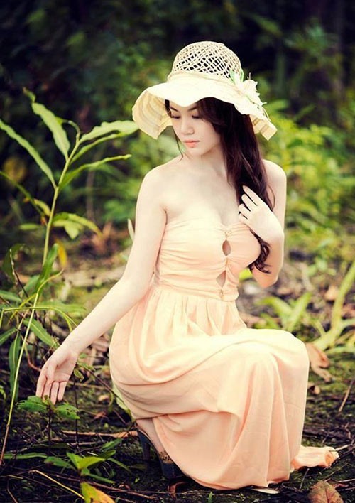 4 cô nàng dính tin đồn phẫu thuật thẩm mỹ vì quá xinh 2 4 cô nàng dính tin đồn phẫu thuật thẩm mỹ vì quá xinh 2