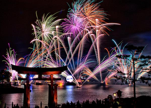 Chùm ảnh: Bữa tiệc ánh sáng chào năm mới 2015 ở khắp nơi trên thế giới  5