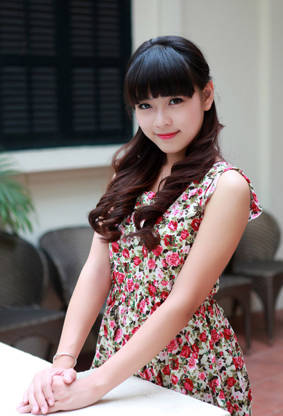 Ngắm những nữ MC truyền hình từng là hotgirl từ các cuộc thi sắc đẹp 15 Ngắm những nữ MC truyền hình từng là hotgirl từ các cuộc thi sắc đẹp 15