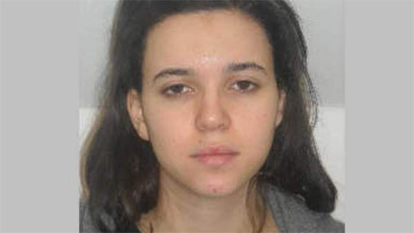 Chân dung nữ nghi phạm khủng bố nước Pháp 1
