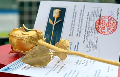 Đại gia Việt chi 200 triệu cho một bông hồng tặng vợ dịp Valentine 3