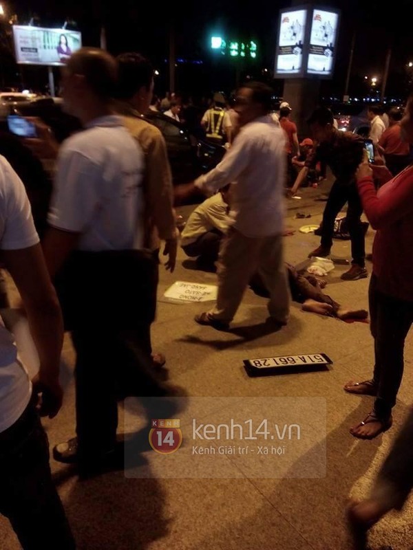 Hiện trường la liệt người bị thương trong vụ tai nạn xe Audi ở sân bay Tân Sơn Nhất 3