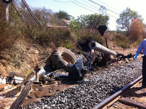 Tai nạn nghiêm trọng, đường sắt Bắc - Nam tê liệt nhiều giờ 3