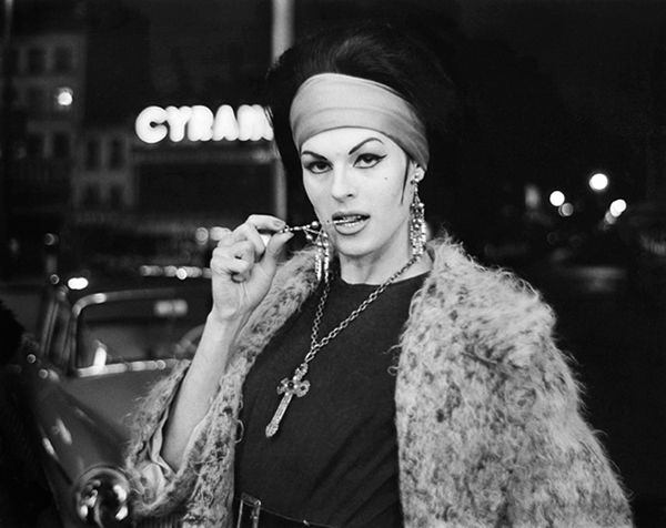 Vẻ đẹp mê hoặc của những phụ nữ chuyển giới ở Paris thập niên 50-60_11