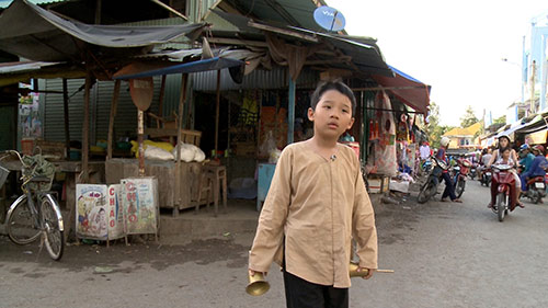 Con g&aacute;i Th&uacute;y Hạnh kh&oacute;c nức nở v&igrave; lạc đường 2