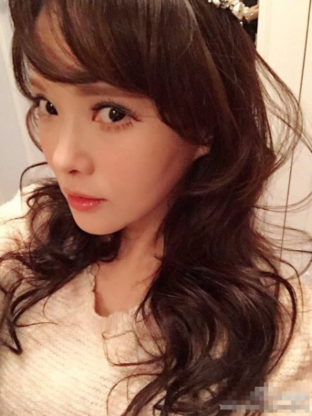 U50 Y Năng Tịnh xinh đẹp như U50 Y Năng Tịnh xinh đẹp như