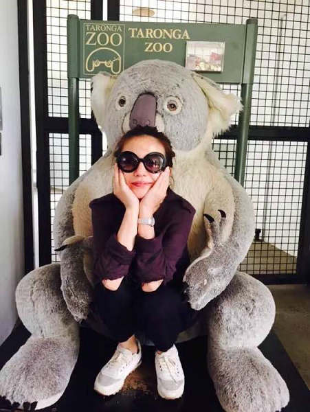 Fan chia sẻ hình ảnh Triệu Vy đưa con gái đi du lịch Úc 6