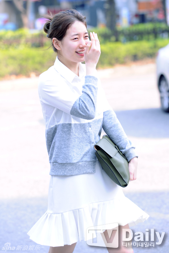 Bạn gái Lee Min Ho lộ mặt mộc phờ phạc kém sắc 1