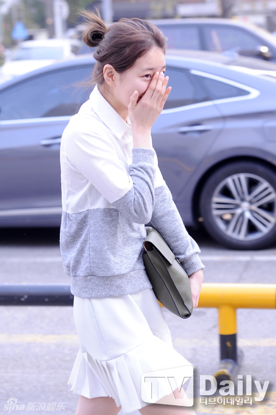 Bạn gái Lee Min Ho lộ mặt mộc phờ phạc kém sắc 2