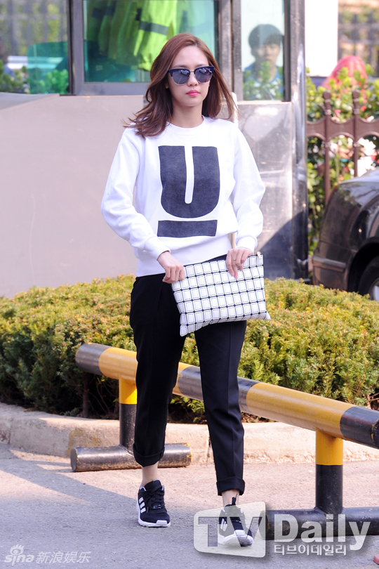Bạn gái Lee Min Ho lộ mặt mộc phờ phạc kém sắc 4