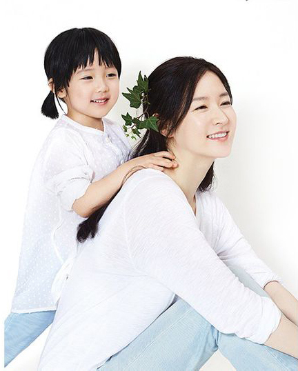 Lee Young Ae khoe cặp sinh đ&ocirc;i đ&aacute;ng y&ecirc;u 5
