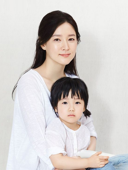 Lee Young Ae khoe cặp sinh đôi đáng yêu 6