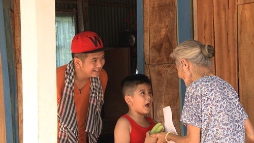 Hùng Thuận - bé Bảo: Cặp bố con dễ thương của Bố ơi 20