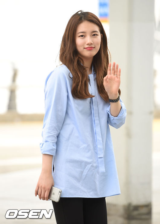 Bạn gái Lee Min Ho giản dị vẫn cực nổi bật tại sân bay 4