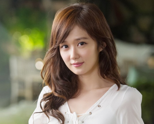 Jang Na Ra gặp tai nạn giao thông