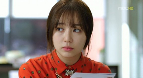 Cận cảnh style của Yoon Eun Hye trong phim hot 