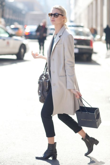 Thanh lịch, đẳng cấp với street style tại Tuần lễ thời trang London 19 Thanh lịch, đẳng cấp với street style tại Tuần lễ thời trang London 19