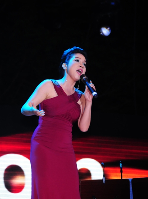 Mỹ Linh - Hành trình đến với phong cách nữ diva quý phái 10