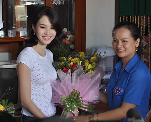 Đẹp - xấu phong cách ngày thường của Hoa hậu/Á hậu Việt 63 Đẹp - xấu phong cách ngày thường của Hoa hậu/Á hậu Việt 63