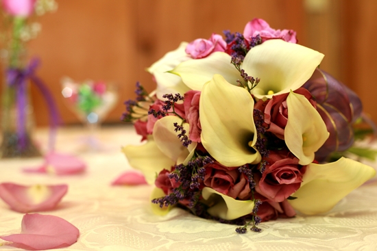 Chọn hoa cưới giúp cô dâu rạng rỡ hơn những ngày mưa 11