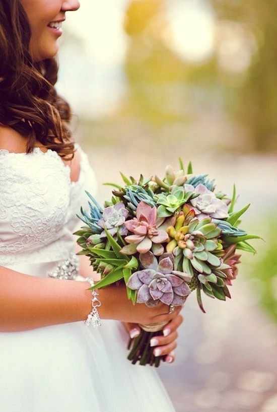 Chọn hoa cưới giúp cô dâu rạng rỡ hơn những ngày mưa 14