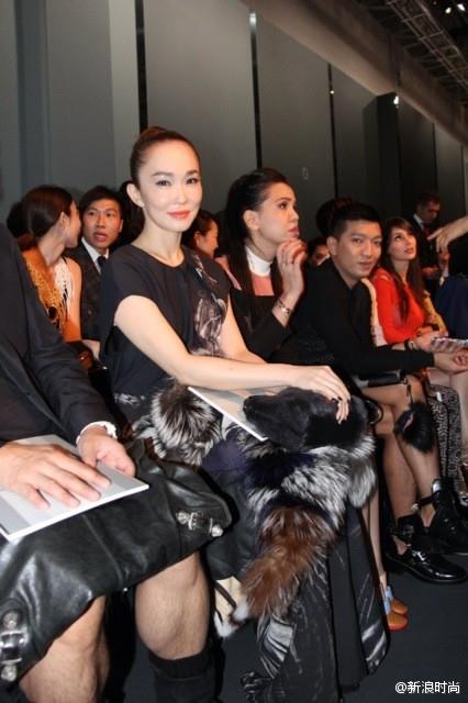 Lee Young Ae, Dương Mịch, Lâm Chí Linh nổi bật tại Tuần lễ thời trang 14