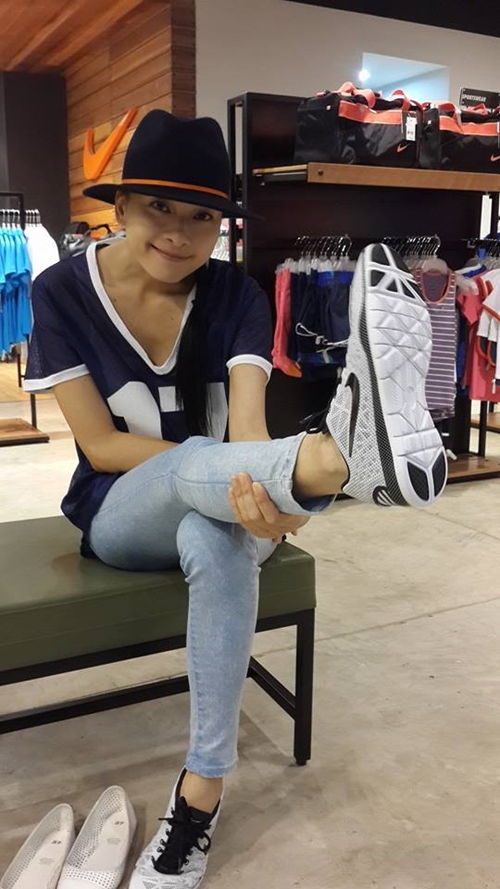 Ngọc Trinh bỗng dưng cá tính khi Ngọc Trinh bỗng dưng cá tính khi