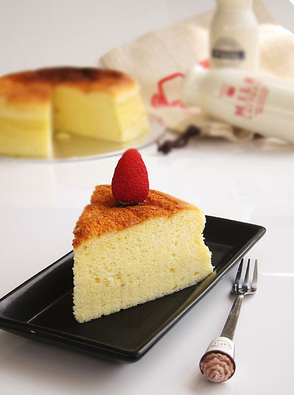 Trổ tài làm bánh cheesecake kiểu Nhật xốp nhẹ như mây 23