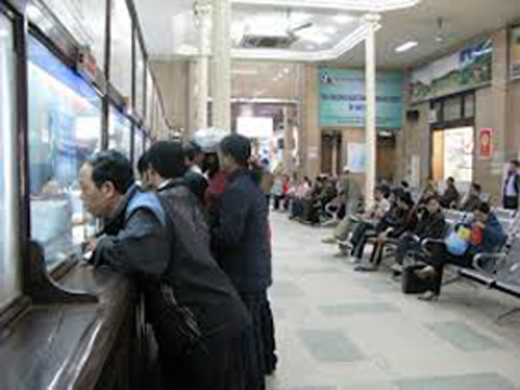 Ngày 1/12, Ga Hà Nội bán vé tàu Tết 2013 1 Ngày 1/12, Ga Hà Nội bán vé tàu Tết 2013 1