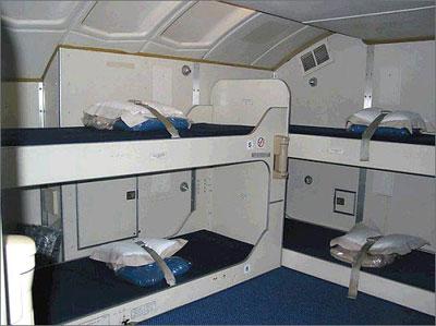 Cuộc sống trong phòng ngủ trên máy bay của các nữ tiếp viên hàng không 6