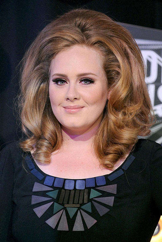 Nữ ca sỹ Adele từ mặt bố từ năm 2011 2