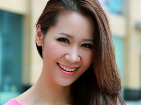 10 b&agrave; mẹ một con quyến rũ nhất l&agrave;ng giải tr&iacute; Việt 5