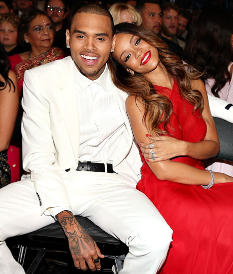 Chris Brown xác nhận chia tay Rihanna 2