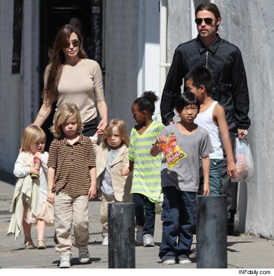 Angelina và Brad Pitt quyết tổ chức đám cưới trong mùa hè này 2