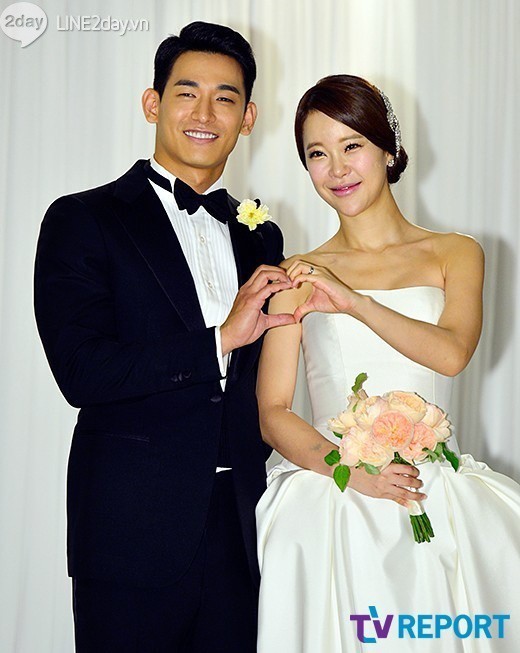Vợ chồng Baek Ji Young nhắng nhít trong tuần trăng mật  2