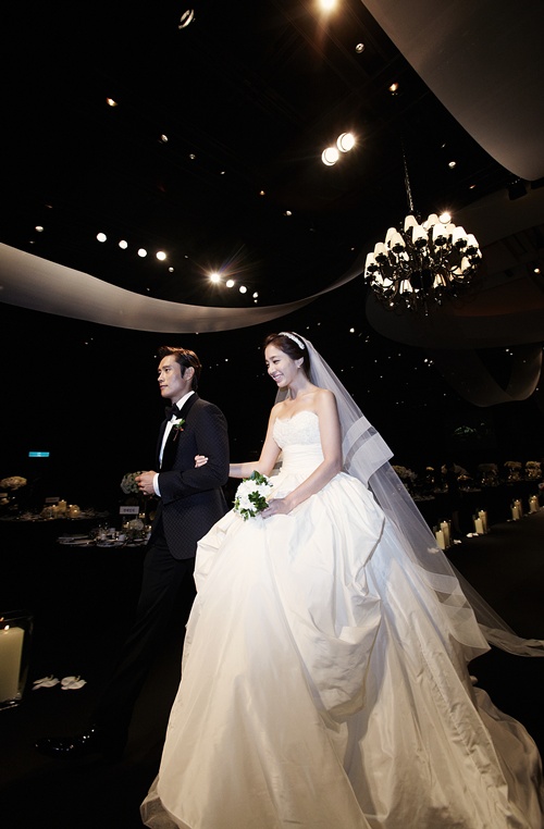 Khung cảnh lễ cưới lộng lẫy của Lee Byung Hun 2