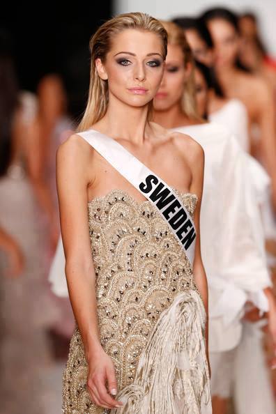 Thí sinh Hoa hậu Hoàn vũ mặc bikini sải bước trên sàn catwalk 14 Thí sinh Hoa hậu Hoàn vũ mặc bikini sải bước trên sàn catwalk 14