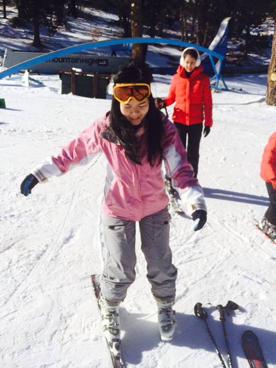 Hà Kiều Anh khoe ảnh đi trượt tuyết cùng các con ở Mỹ 4